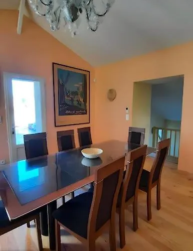 Superbe Mas Ancien, Renove A Neuf. Vue Imprenable 度假居