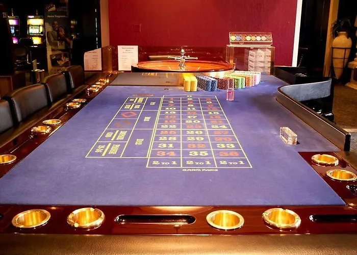 度假居 Superbe Mas Ancien, Renove A Neuf. Vue Imprenable Bonas